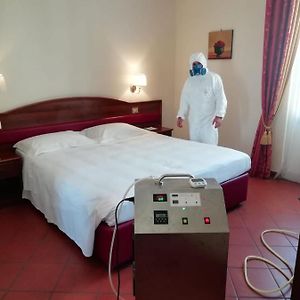 Kamer met een Queen Size Bed